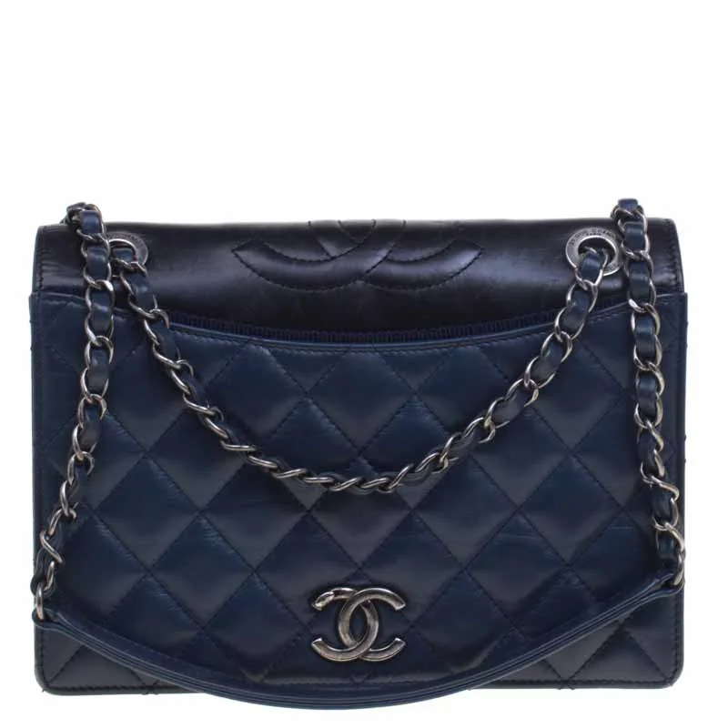 Chanel Chanel Flap Bag front view - how to spot a fake Chanel Flap Bag