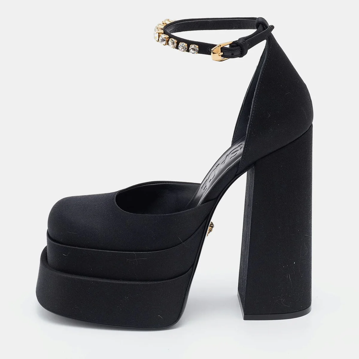 Versace Medusa Aevitas Double Platform Pumps side view - Versace Medusa Aevitas platform pumps
