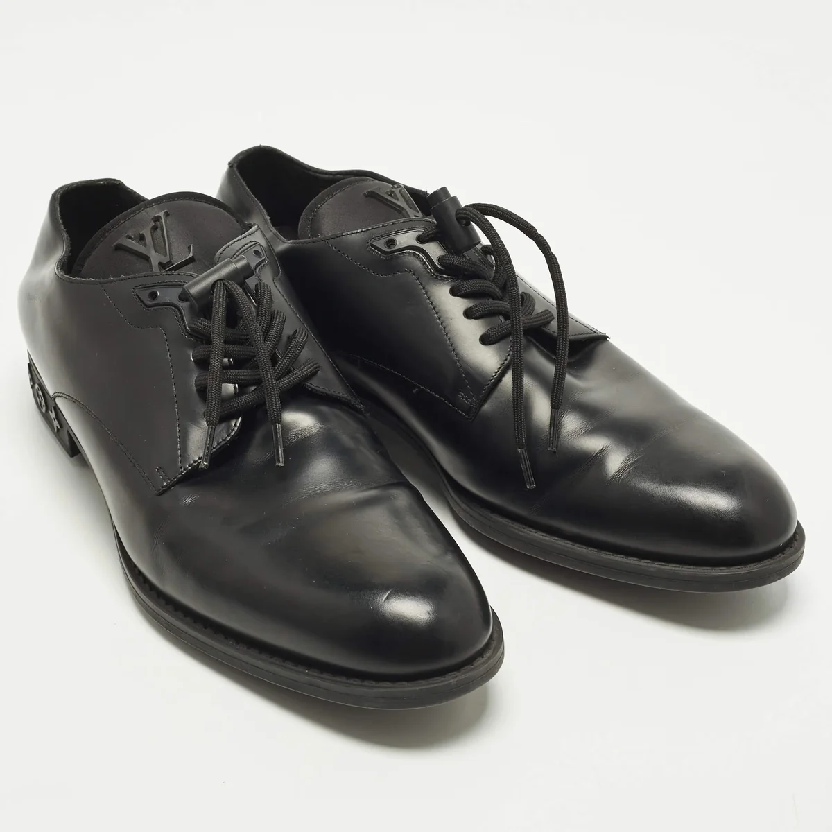 Men&rsquo;s luxury footwear side view - authenticated men&rsquo;s luxury footwear