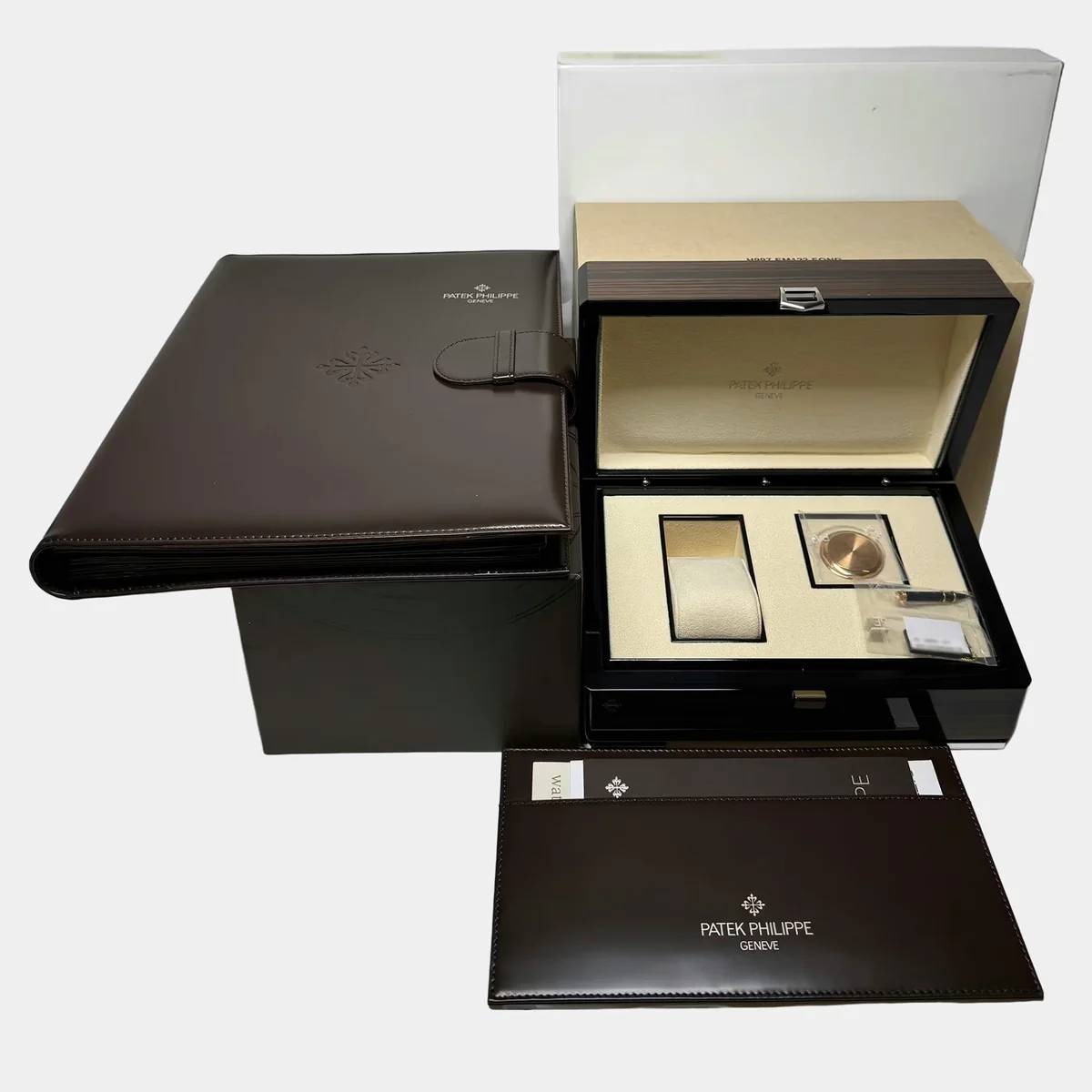 Rolex, Omega, Patek Philippe Pre-owned luxury watches detail - certified pre-owned luxury watches