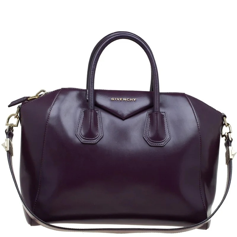 Givenchy Antigona front view - how to style Givenchy Antigona