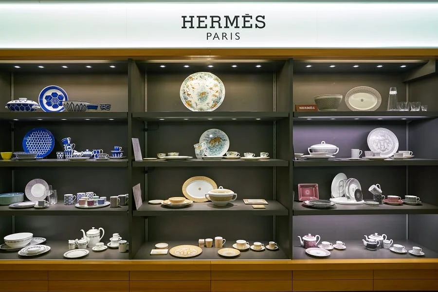 Hermès Mosaique au 24 Home Collection (tableware and bag) front view