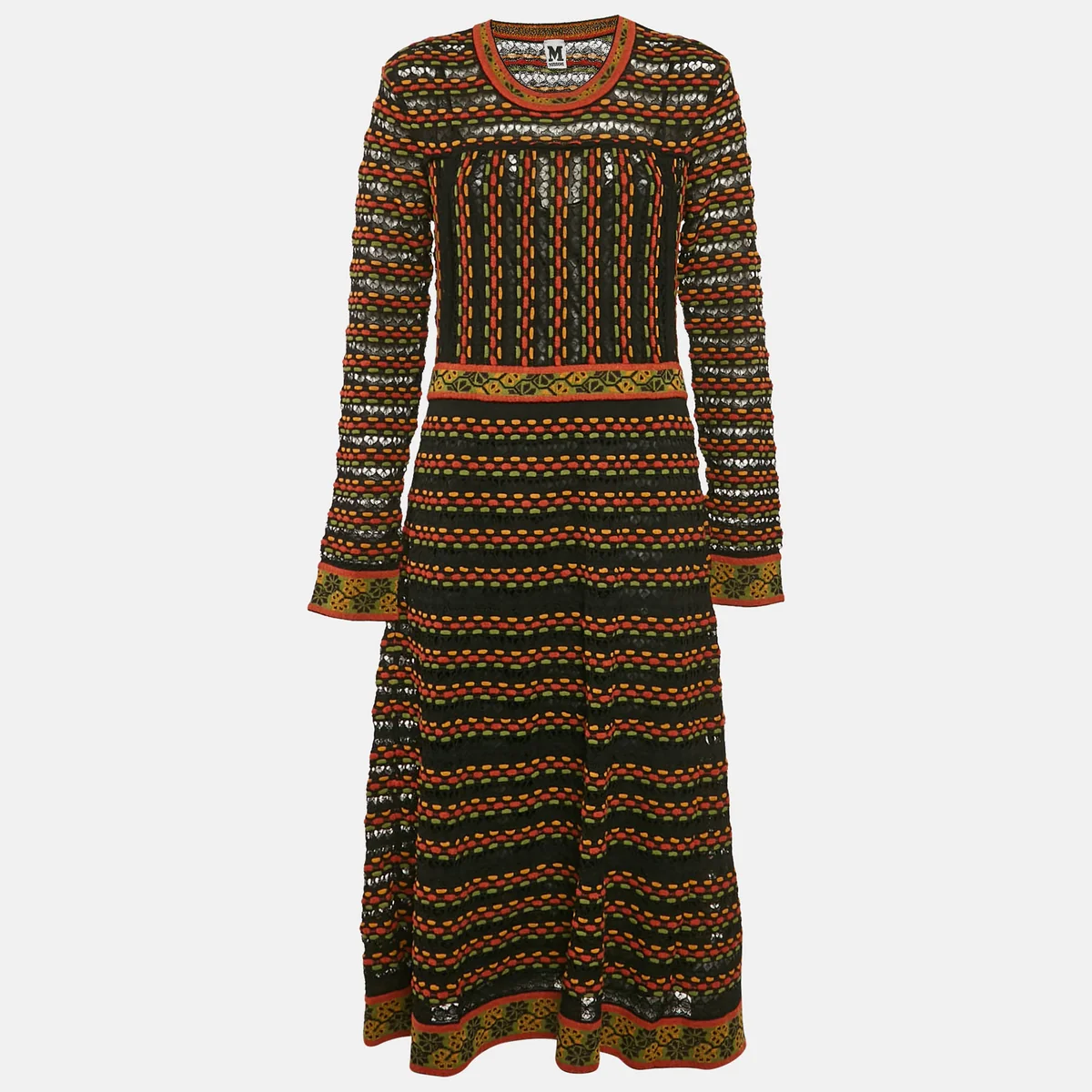 Long dress / maxi dress front view - how to style a long dress in winter