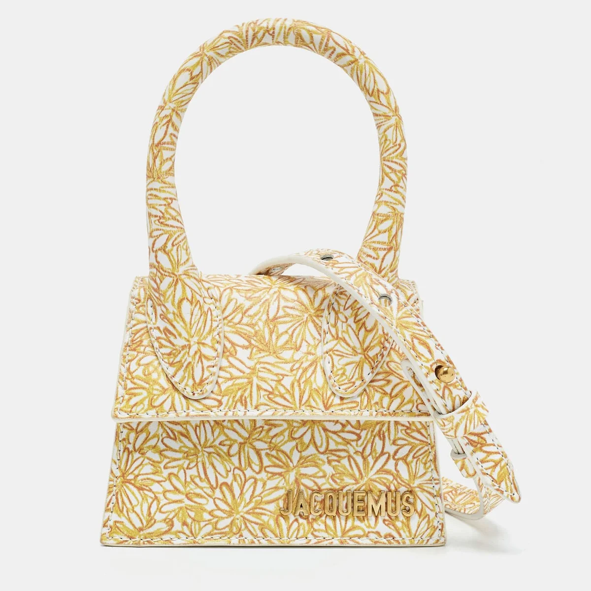 Jacquemus Le Chiquito Bag side view