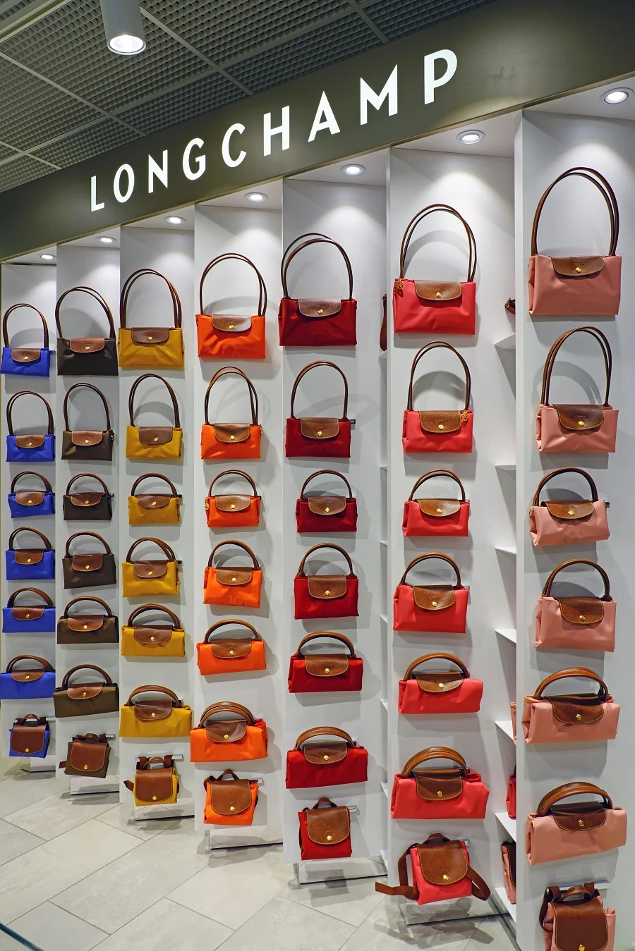 Longchamp Le Pliage bag side view