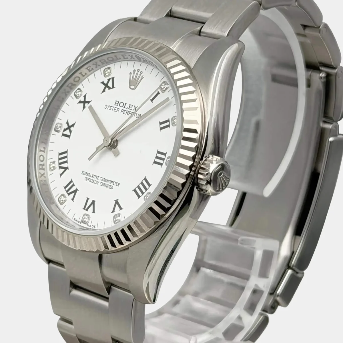 Rolex Submariner detail - pre-owned Rolex Submariner