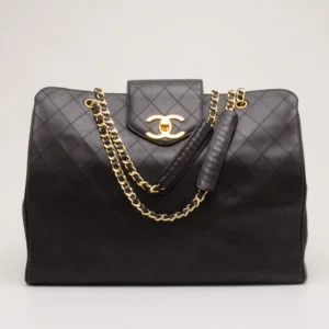 Chanel Chanel Vintage Black Quilted Jumbo Weekender Tote detail - vintage Chanel Jumbo Weekender tote