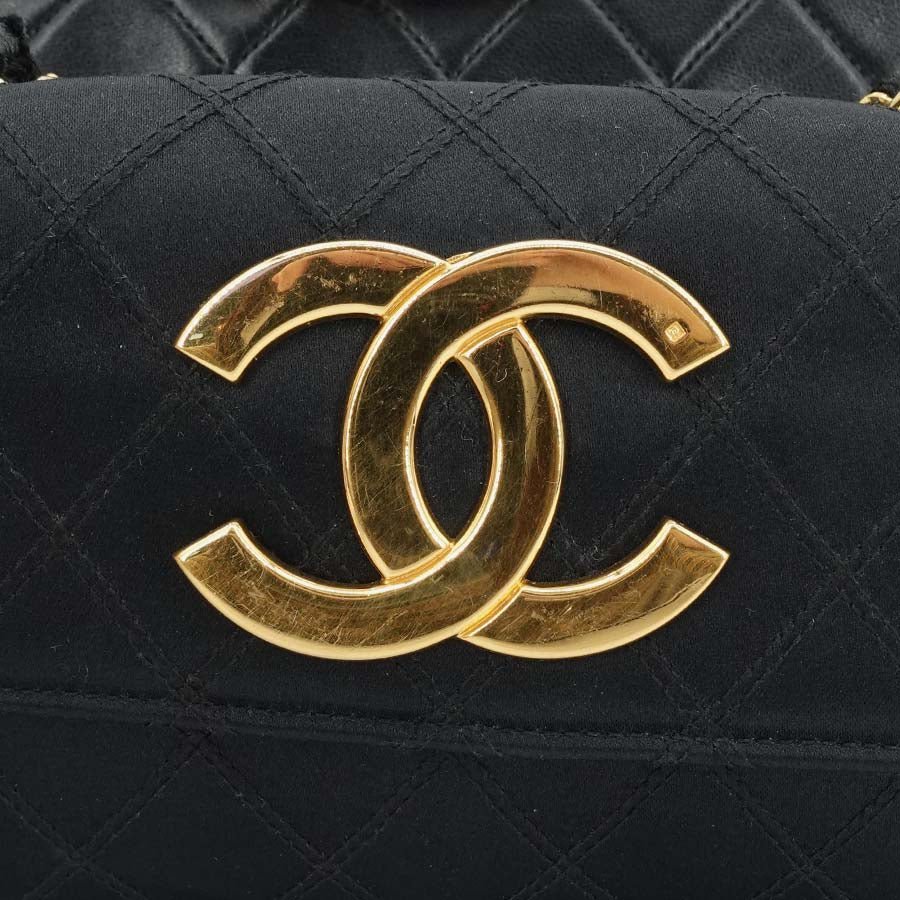 Chanel Vintage CC Lock Gold Stamp
