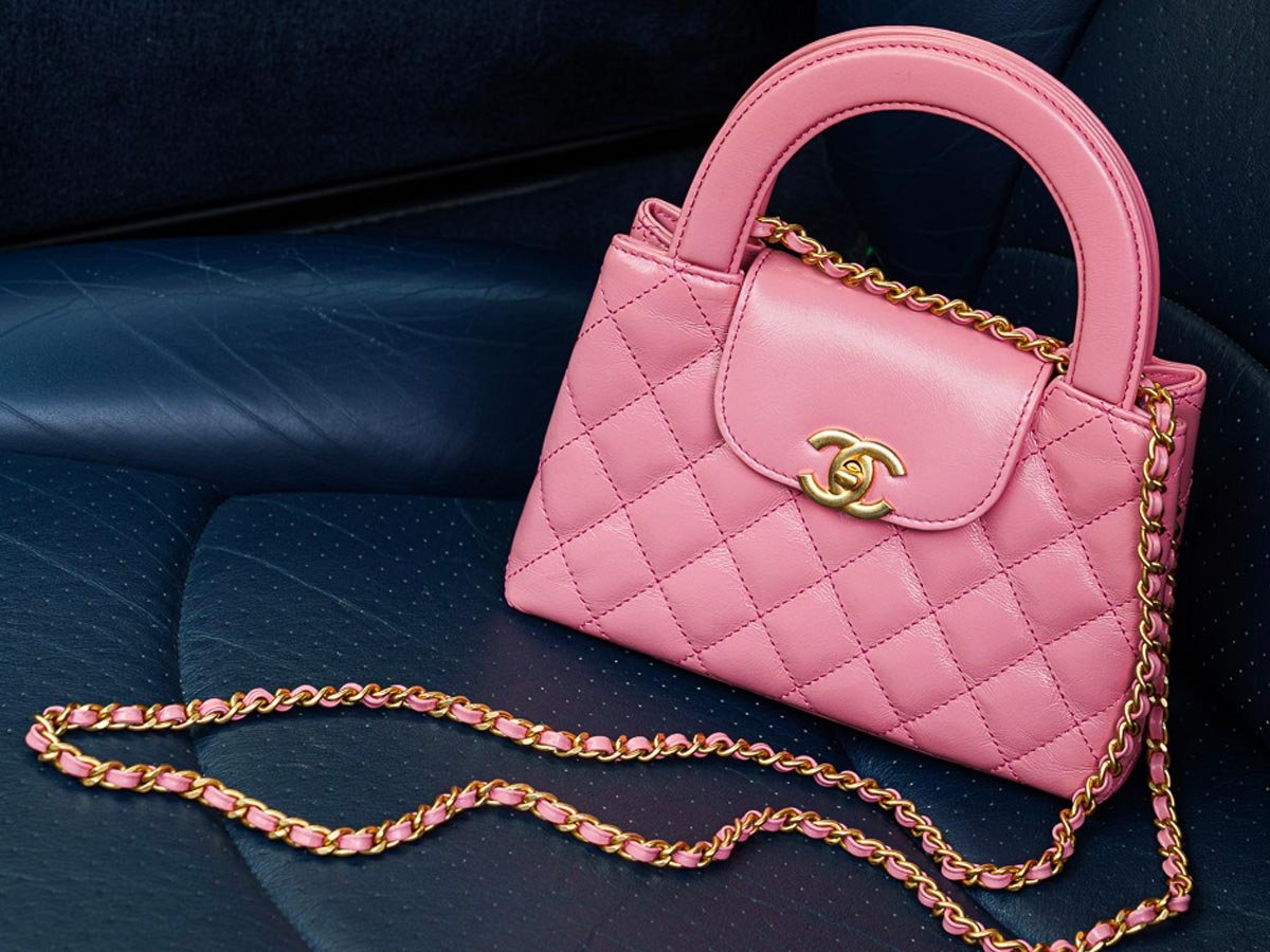 CHANEL new Kelly Bag with chain strap