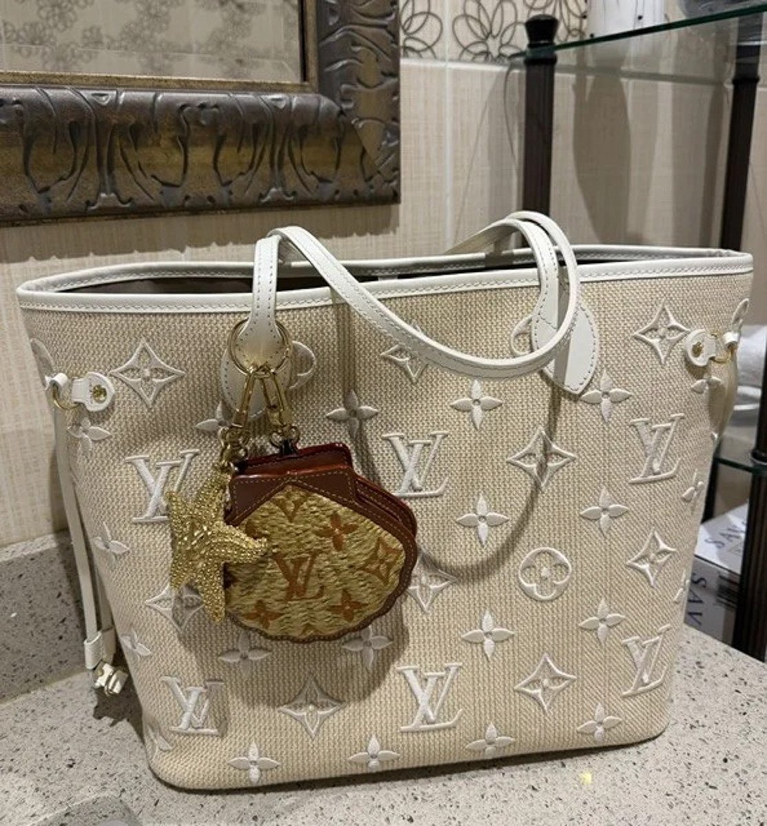 Louis Vuitton Neverfull MM tote