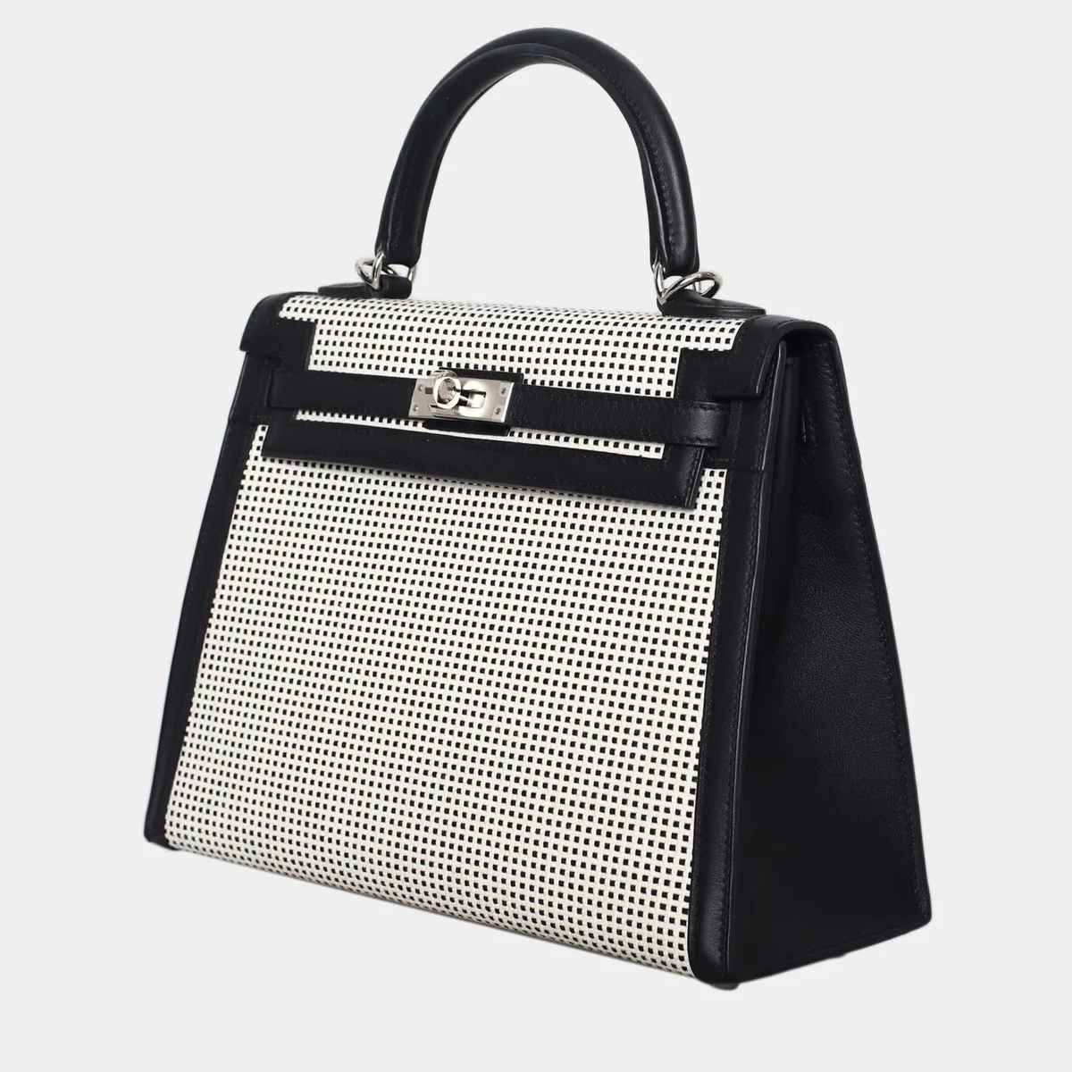 Hermès Birkin, Kelly, Constance side view - Hermès bag resale value